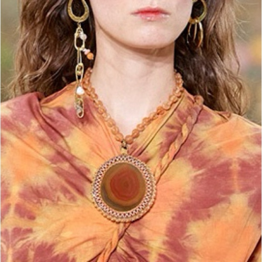 Ulla Johnson Runway Necklace- Hand Macrame Gemstone Pendant- Peach Agate Geode